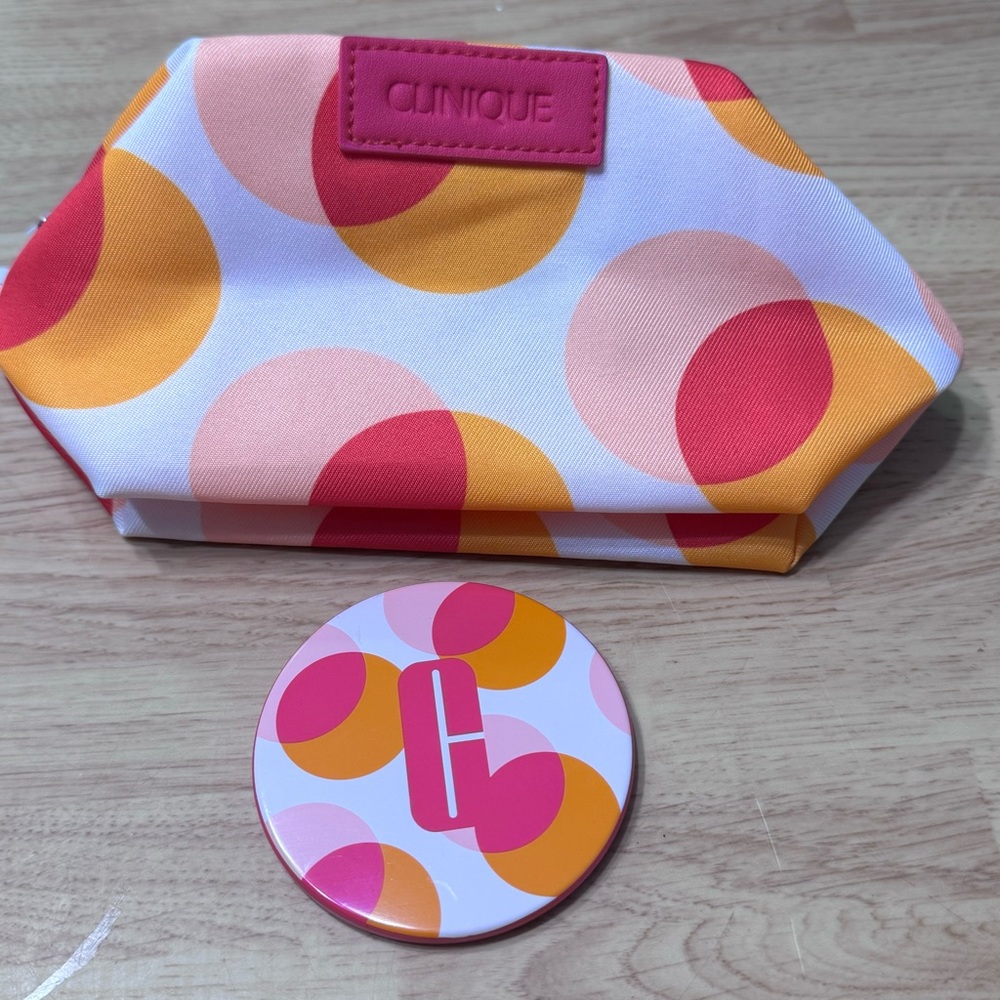 Clinique Cosmetic Bag & Mirror